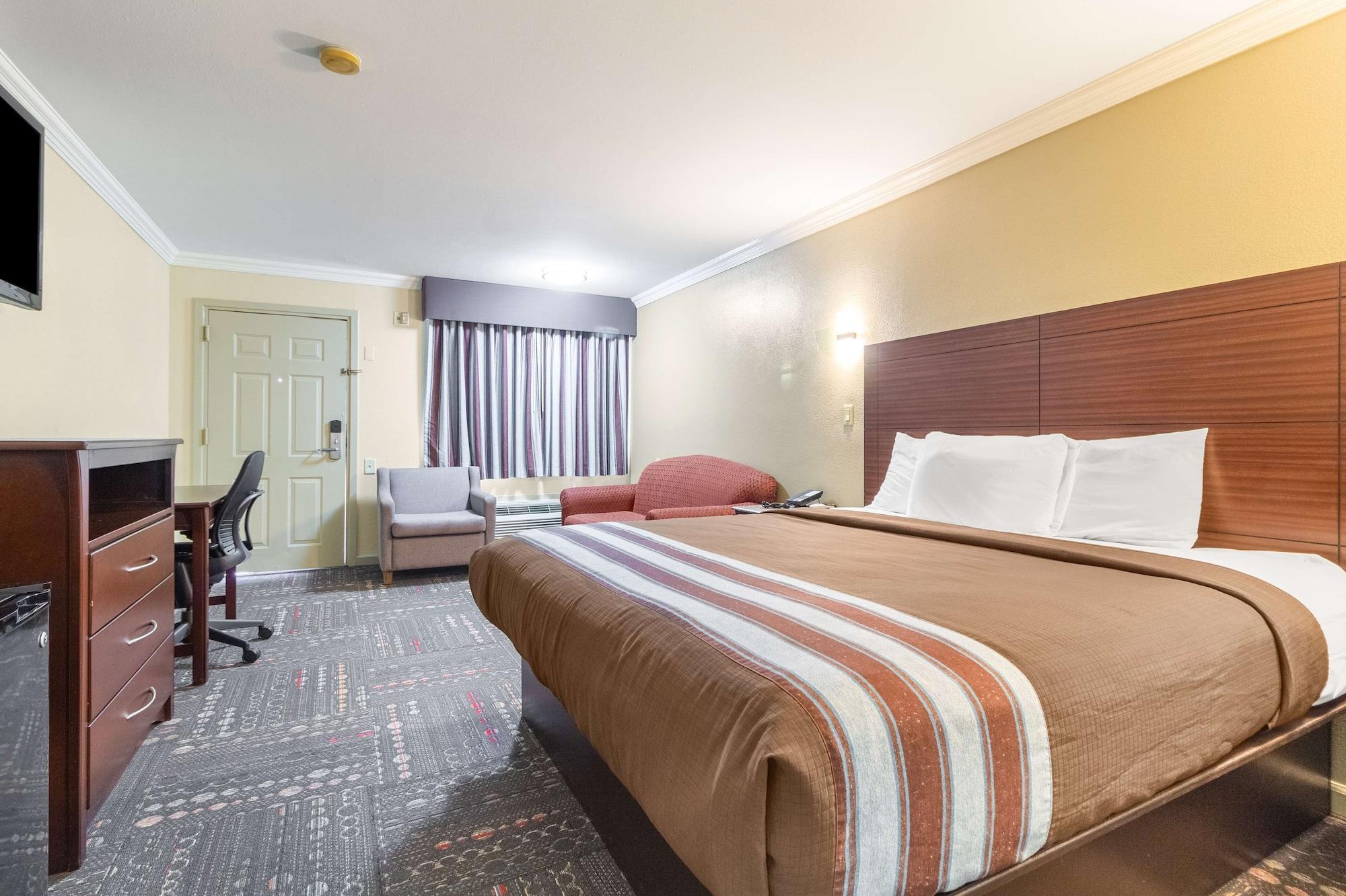 Americas Best Value Inn Houston Heights At I-45 Exterior foto