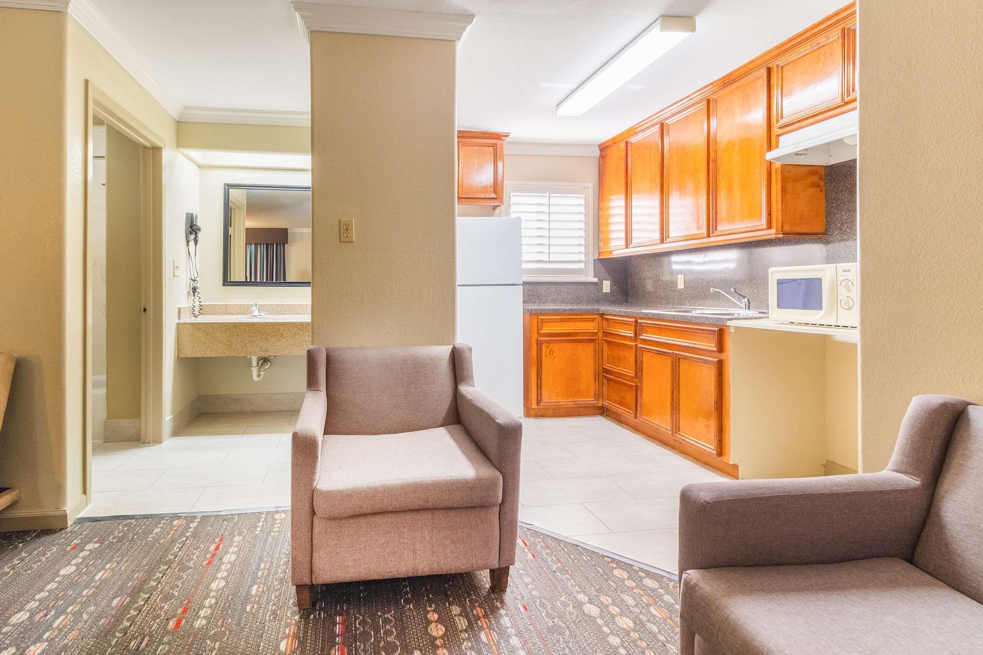 Americas Best Value Inn Houston Heights At I-45 Exterior foto