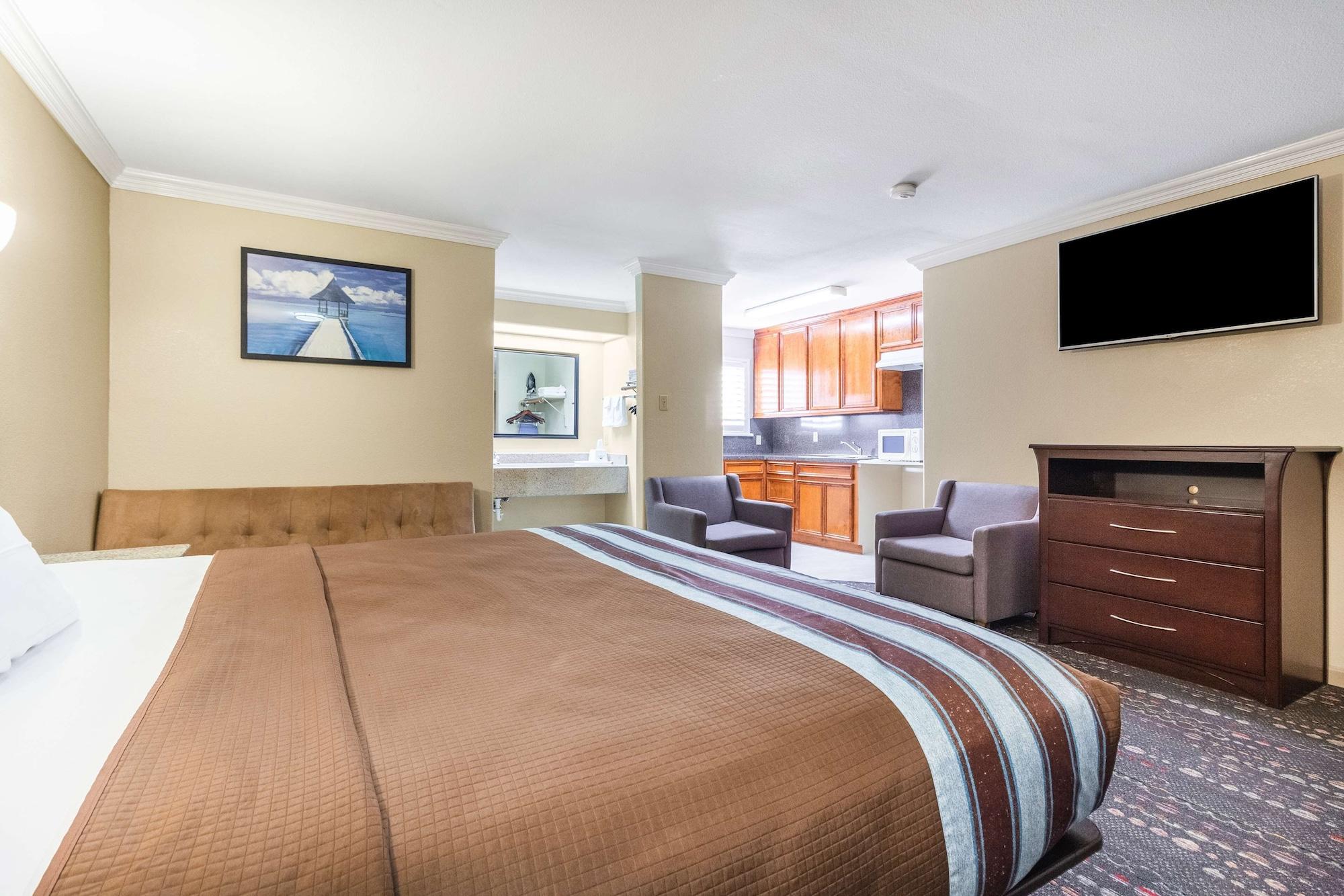 Americas Best Value Inn Houston Heights At I-45 Exterior foto