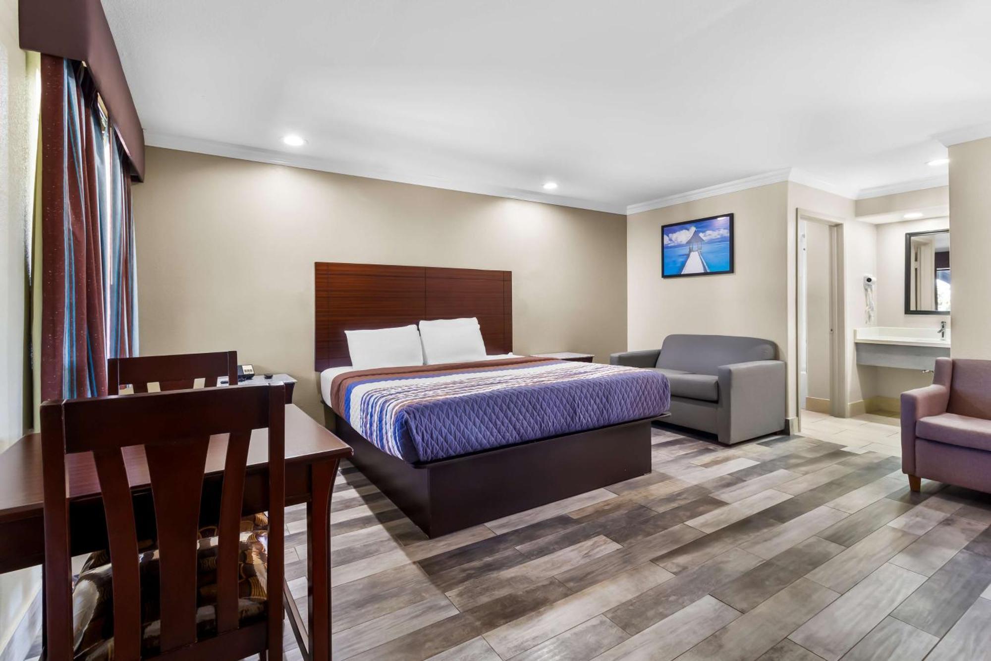 Americas Best Value Inn Houston Heights At I-45 Exterior foto